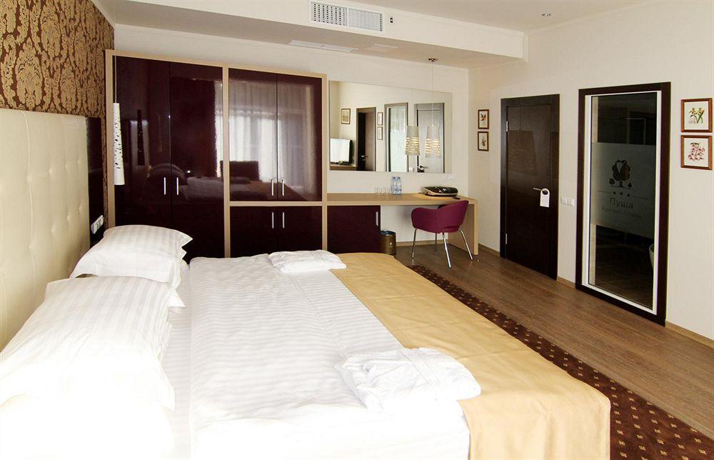 Otel Pushcha Congress 3*